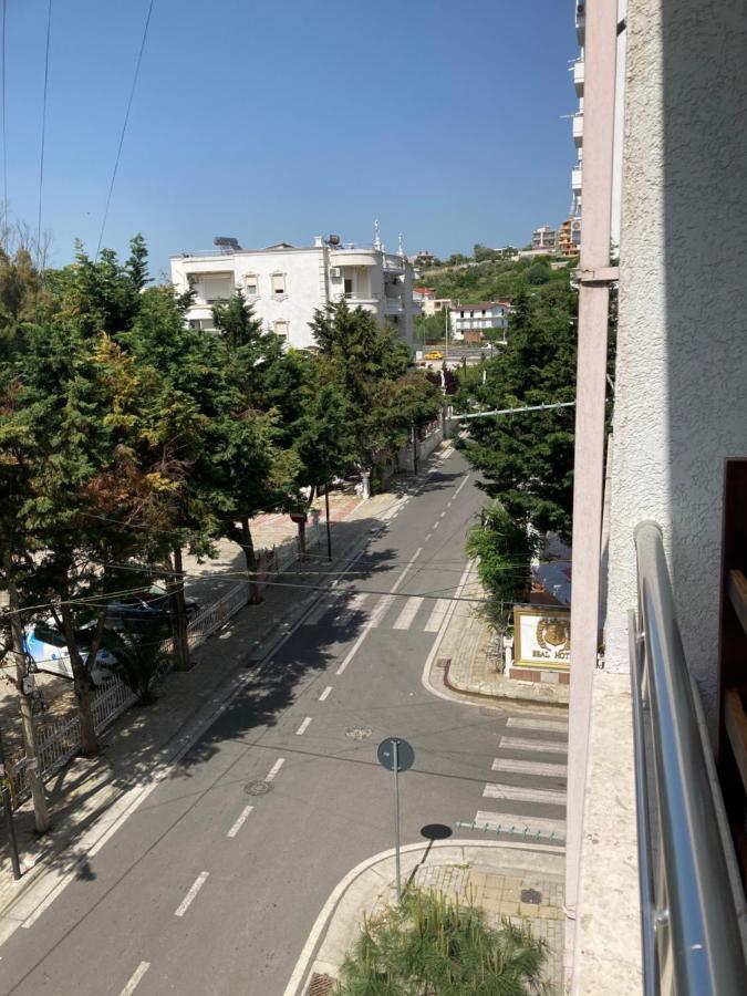 Lungomare Holiday Apartments Durres Exterior photo